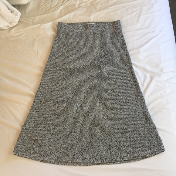 Aritzia Dresses & Skirts - Aritzia Wilfred knit skirt